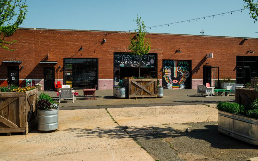 Apartments Near Bishop Arts District: What UNITi Bishop Arts Offers at 596 West 9th Street